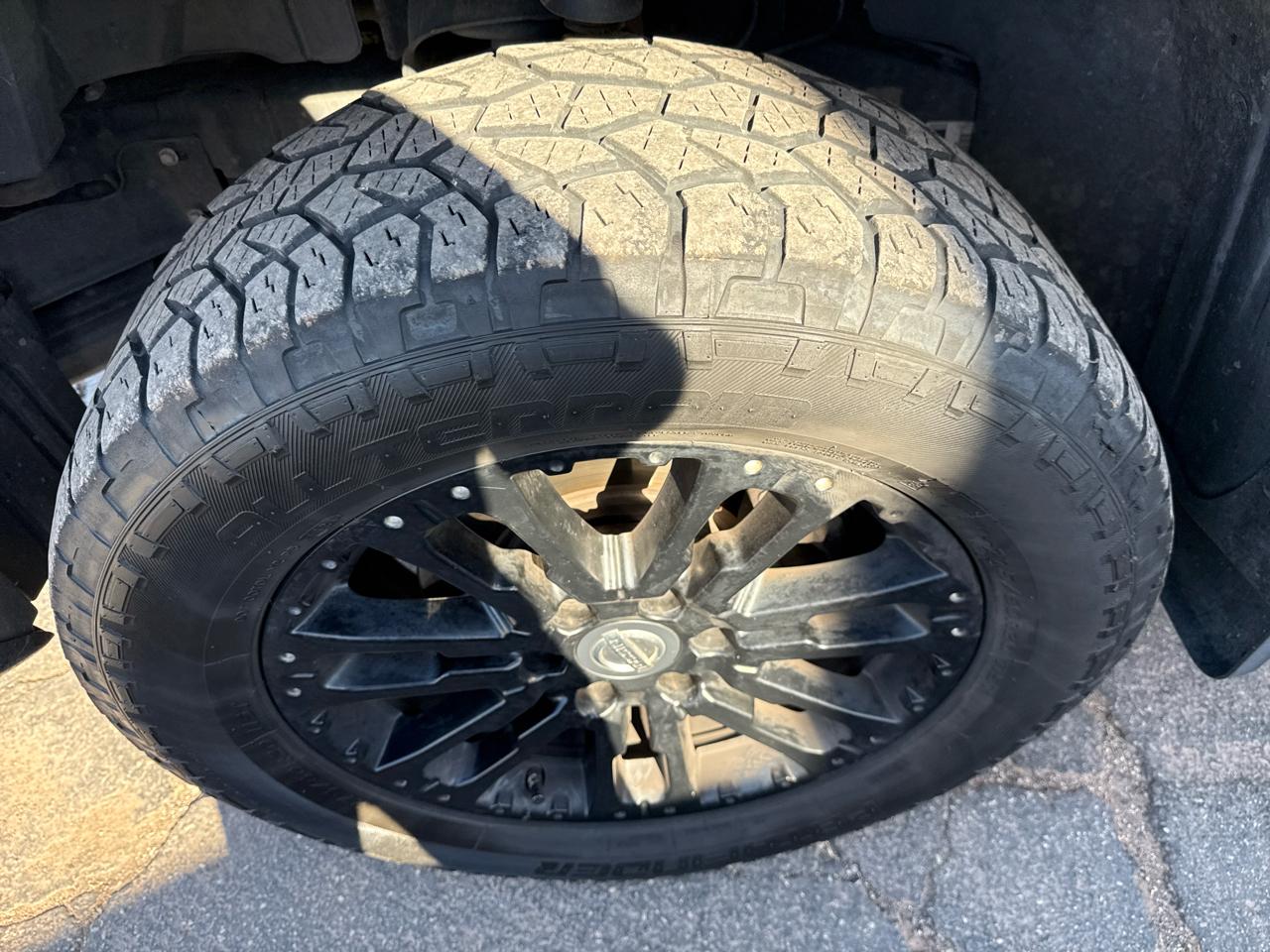 Nissan Titan 4WD Crew Cab SWB SV 2019