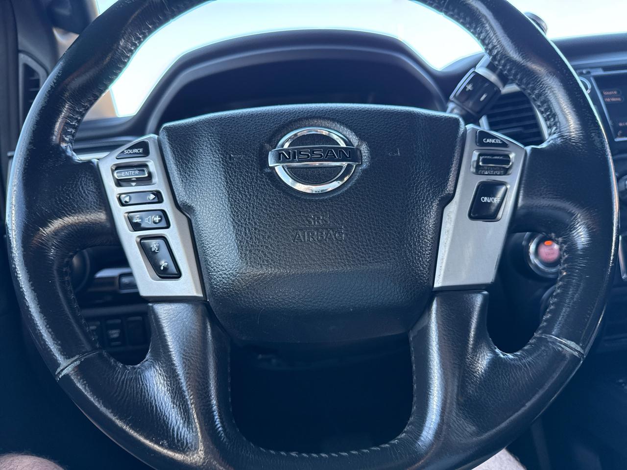 Nissan Titan 4WD Crew Cab SWB SV 2019