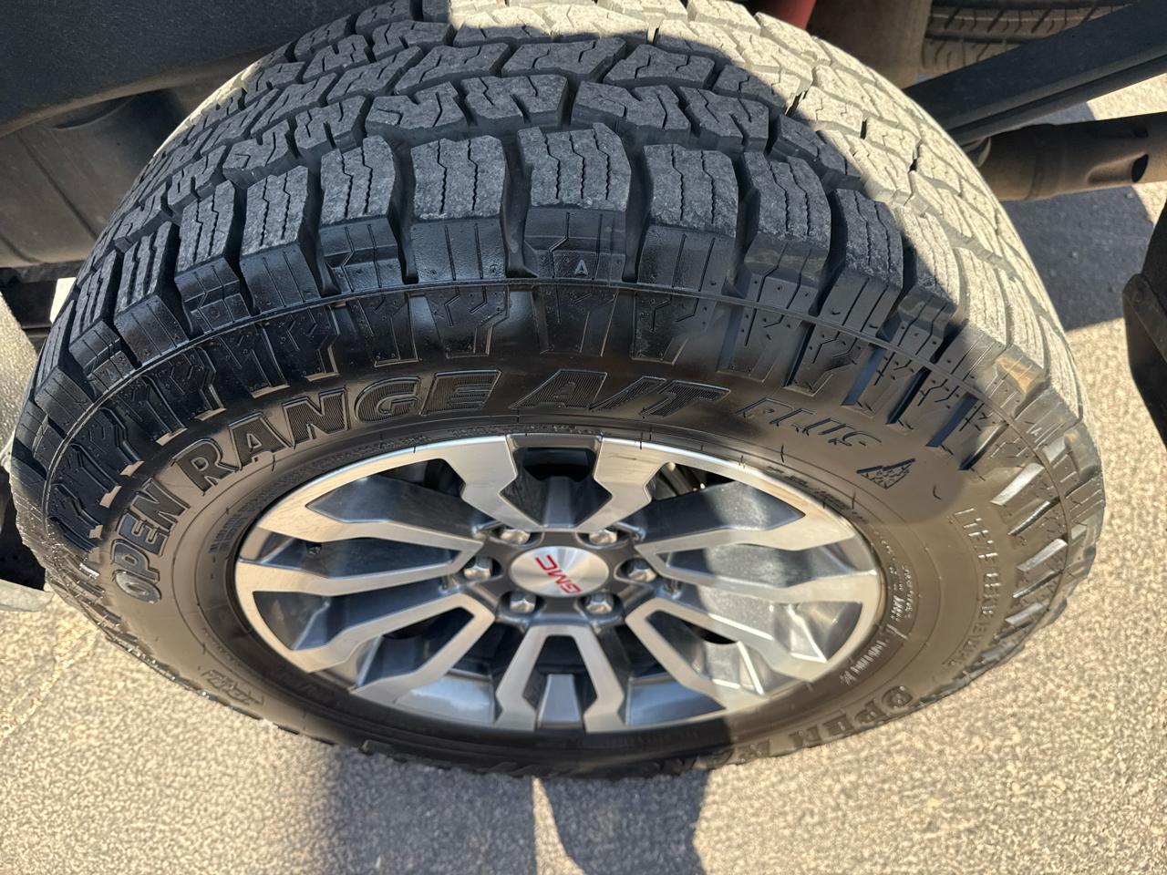 GMC Sierra 1500 AT4 Crew Cab Short Box 4WD 2021