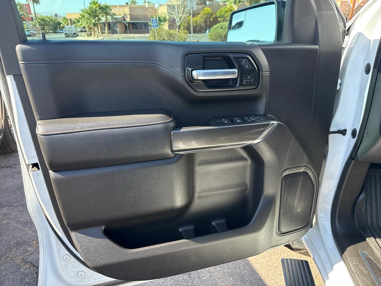GMC Sierra 1500 AT4 Crew Cab Short Box 4WD 2021