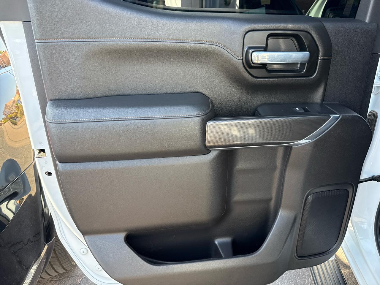 GMC Sierra 1500 AT4 Crew Cab Short Box 4WD 2021