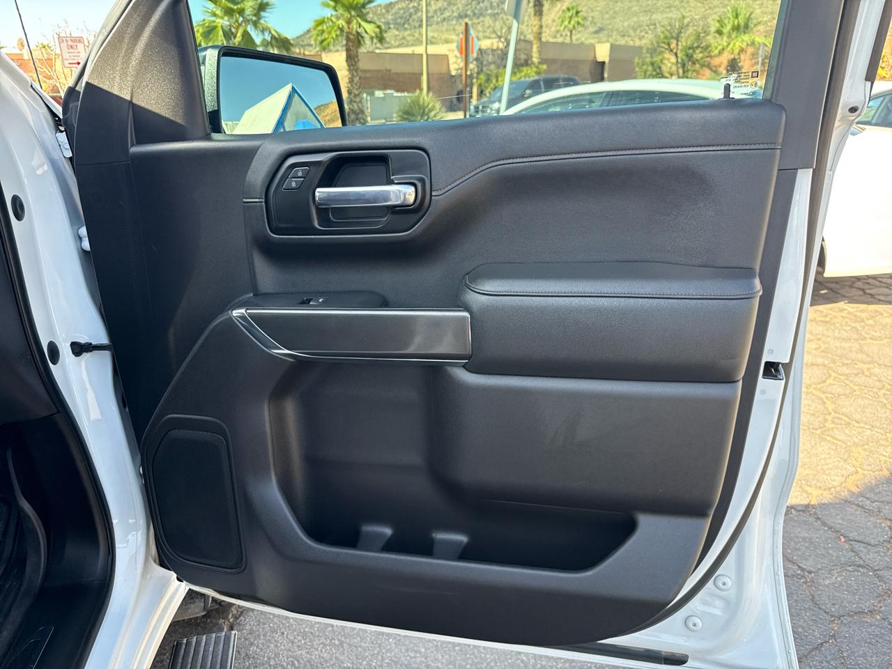 GMC Sierra 1500 AT4 Crew Cab Short Box 4WD 2021