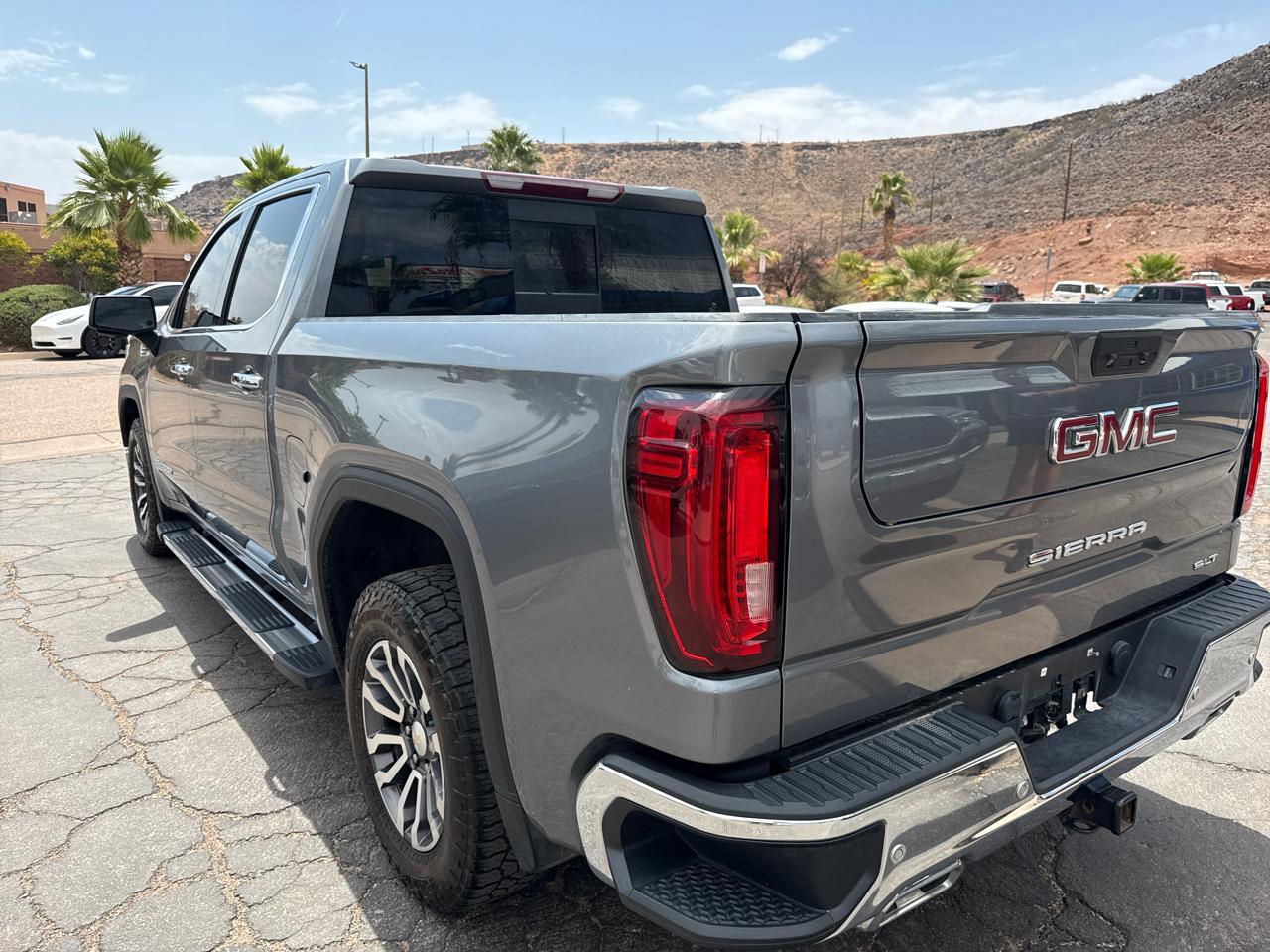 GMC Sierra 1500 4WD Crew Cab 153.0" SLT 2020