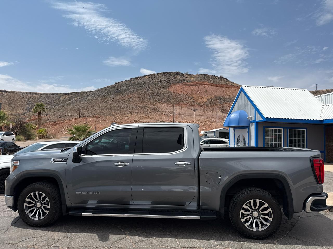 GMC Sierra 1500 4WD Crew Cab 153.0" SLT 2020