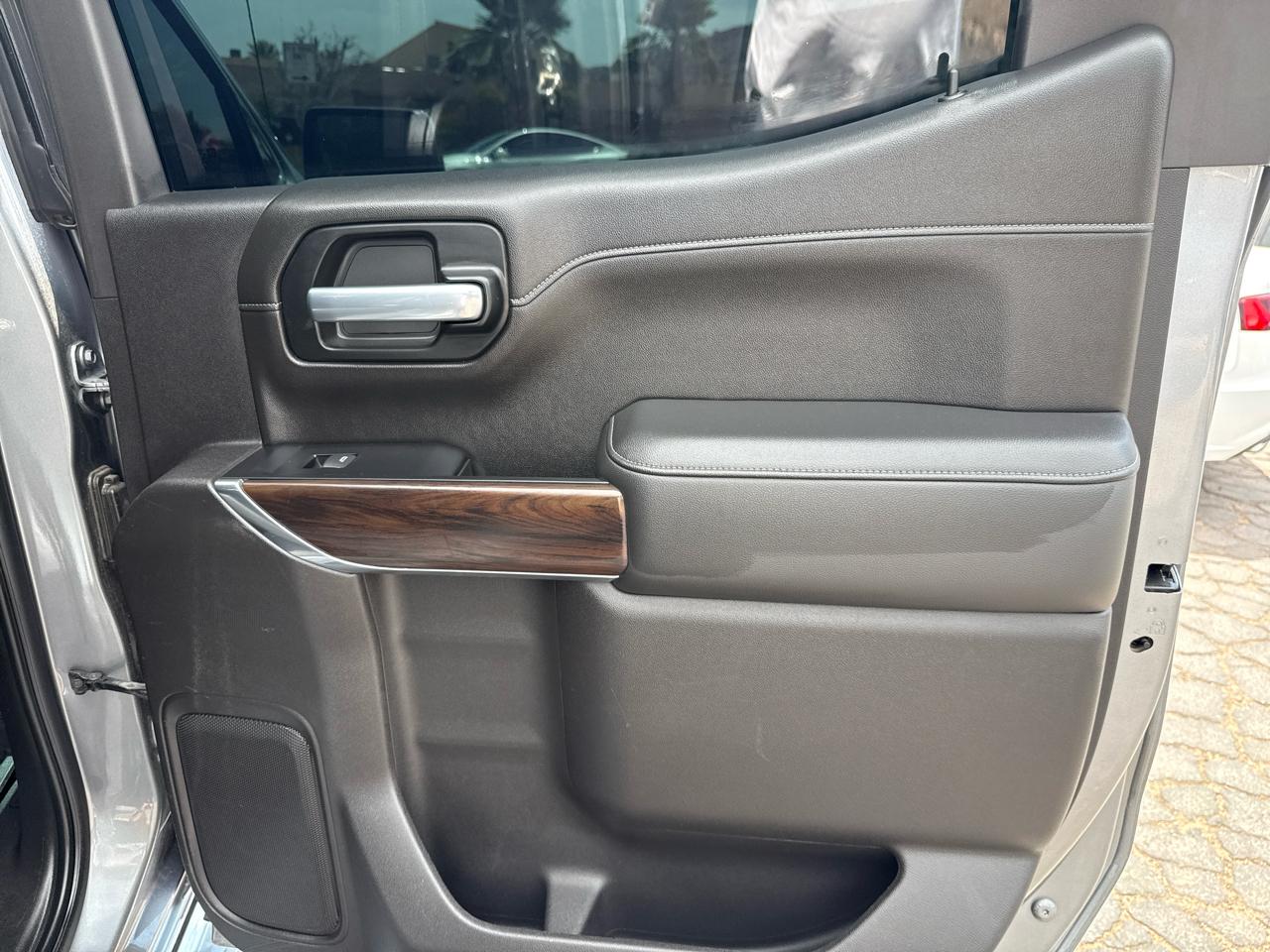 GMC Sierra 1500 4WD Crew Cab 153.0" SLT 2020