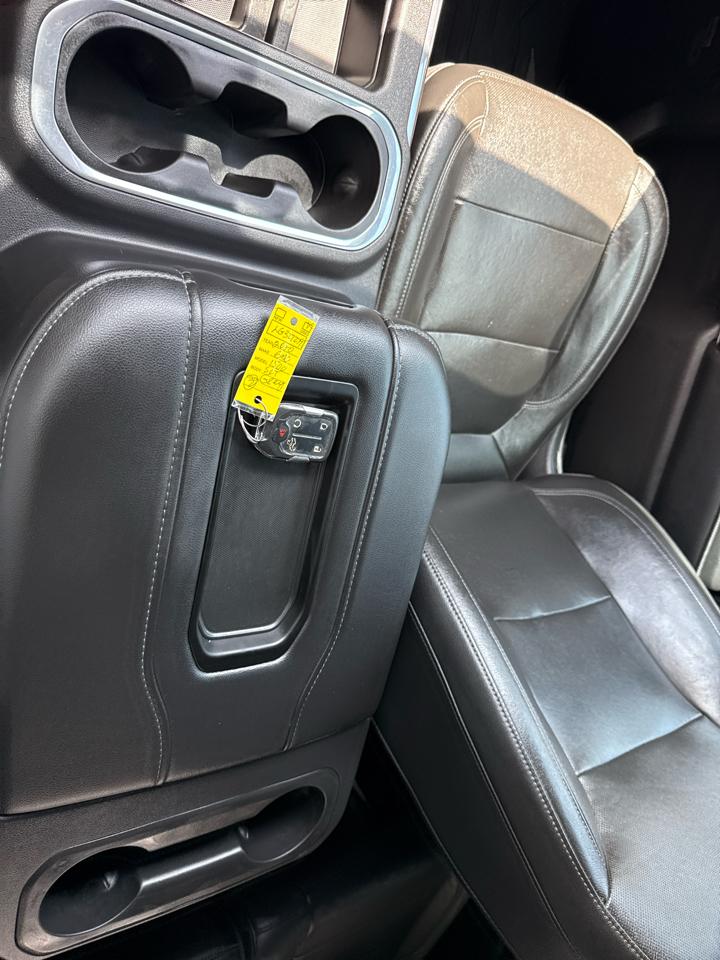 GMC Sierra 1500 4WD Crew Cab 153.0" SLT 2020