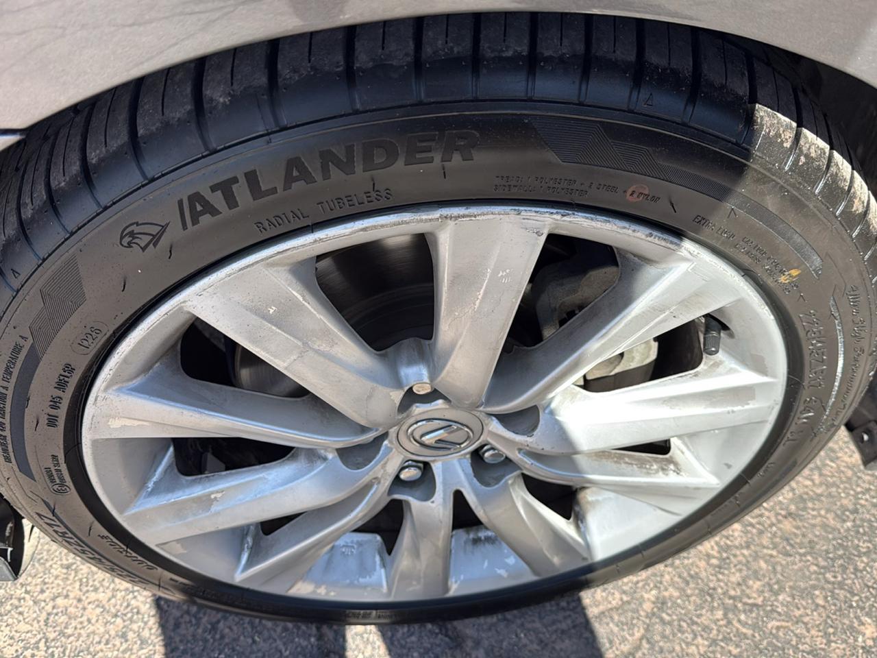 Lexus IS 250 RWD 2014