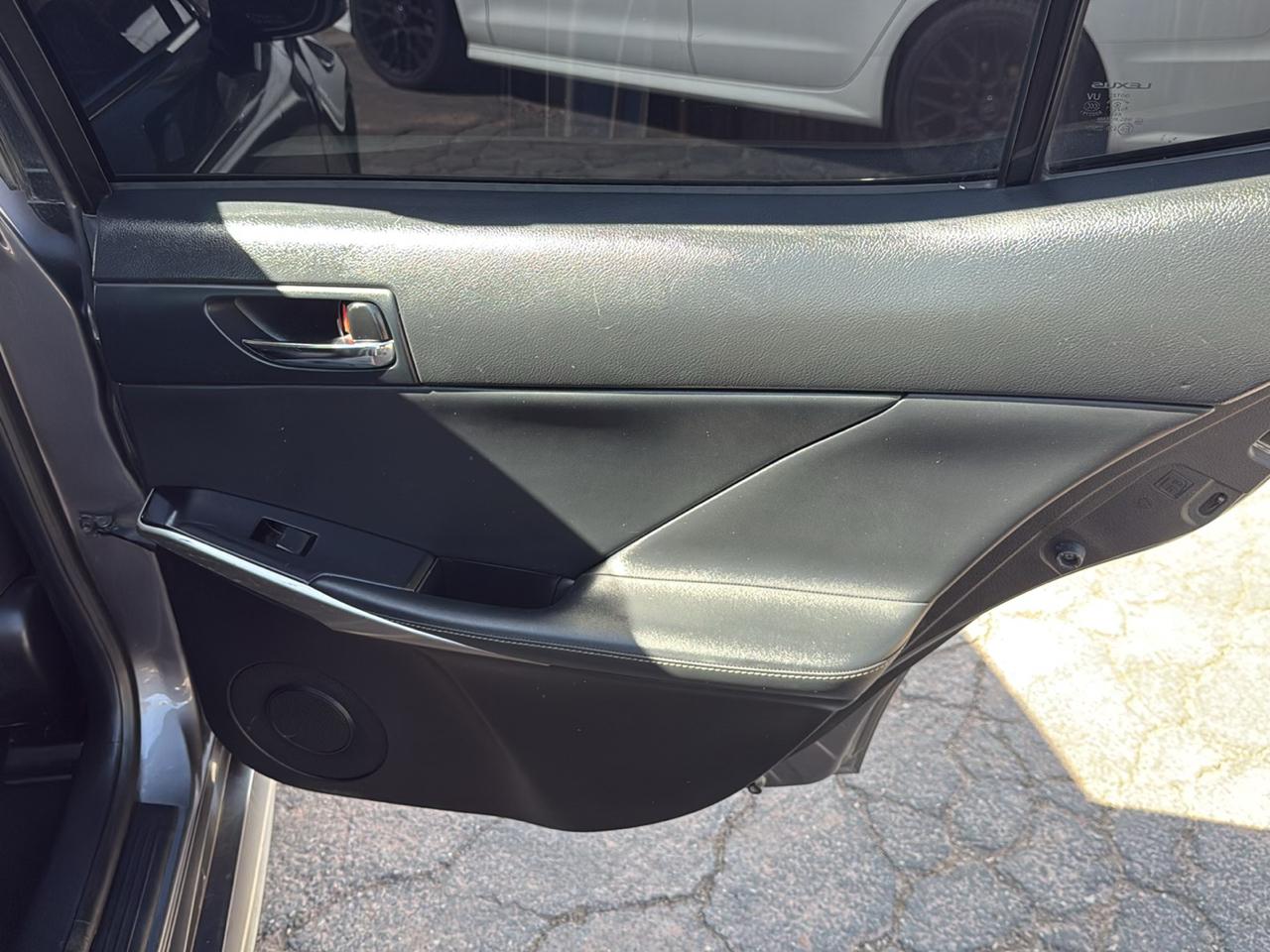 Lexus IS 250 RWD 2014
