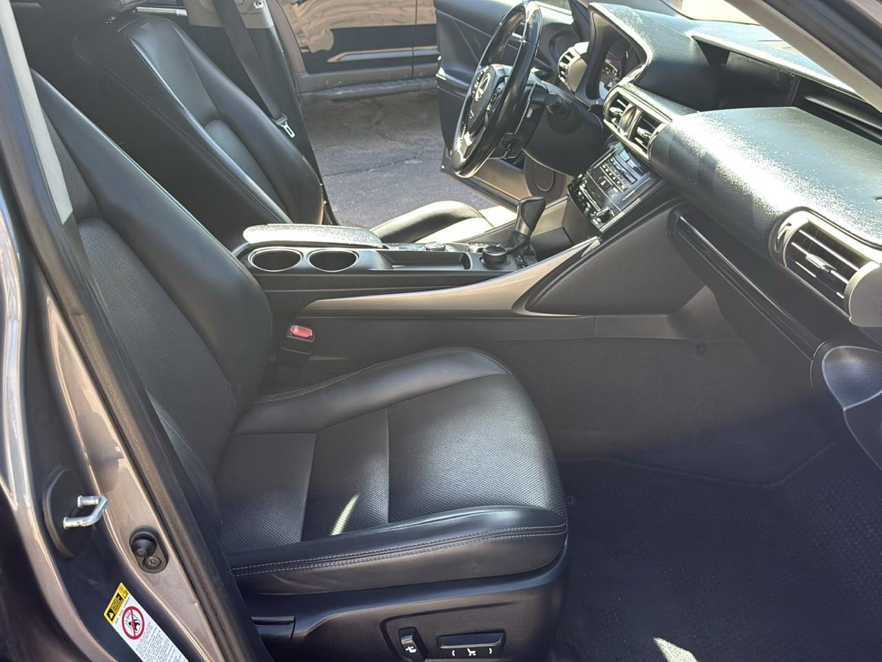 Lexus IS 250 RWD 2014