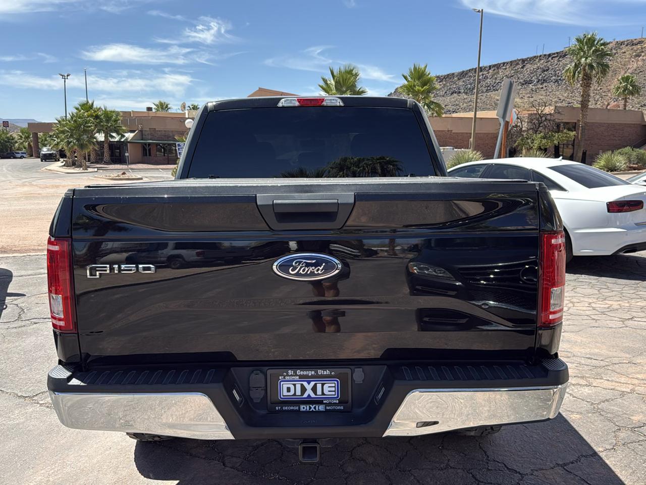 Ford F-150 4WD SuperCrew 145" XLT 2017