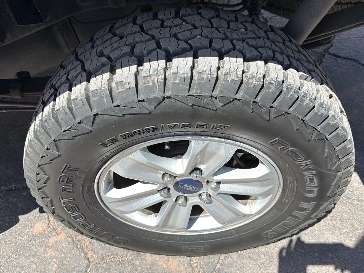 Ford F-150 4WD SuperCrew 145" XLT 2017