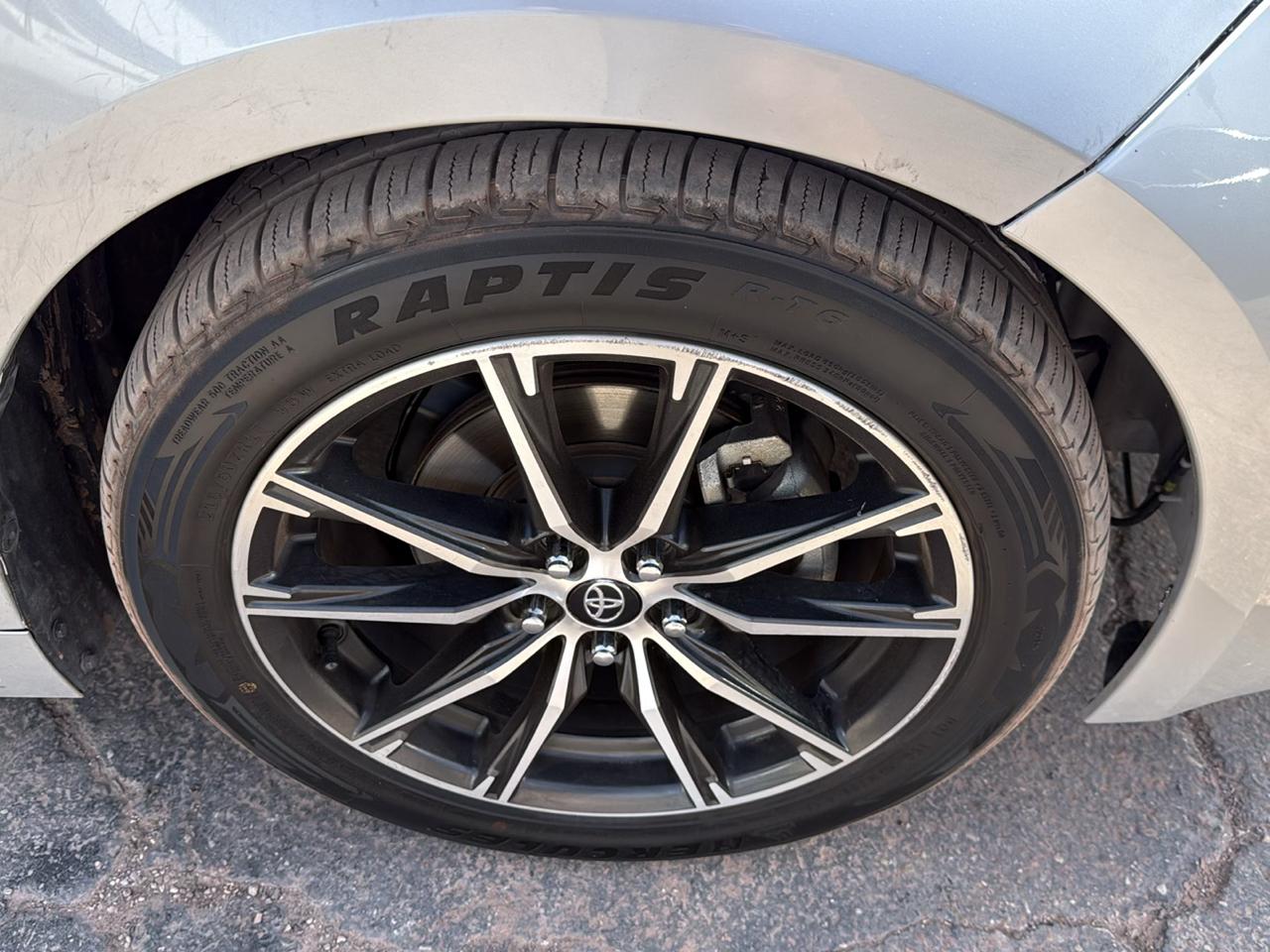 Toyota Corolla XLE CVT 2019