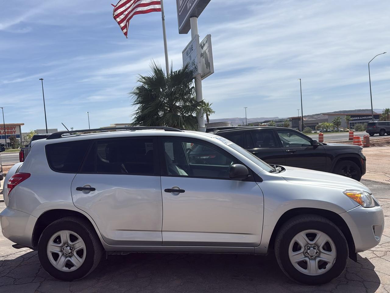 Toyota RAV4 Base I4 4WD 2012