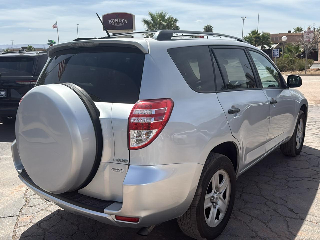 Toyota RAV4 Base I4 4WD 2012