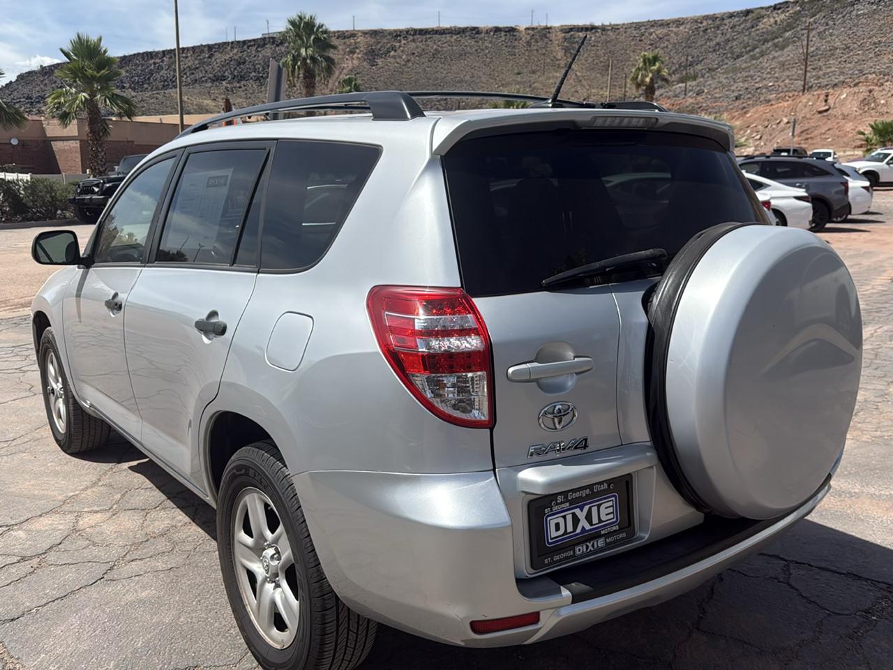 Toyota RAV4 Base I4 4WD 2012