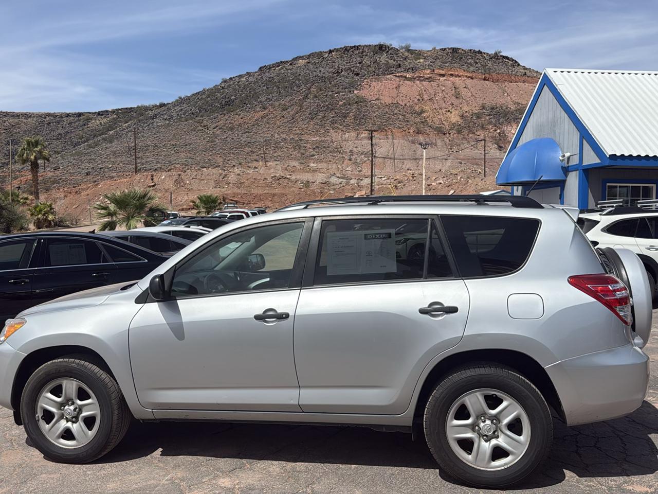Toyota RAV4 Base I4 4WD 2012