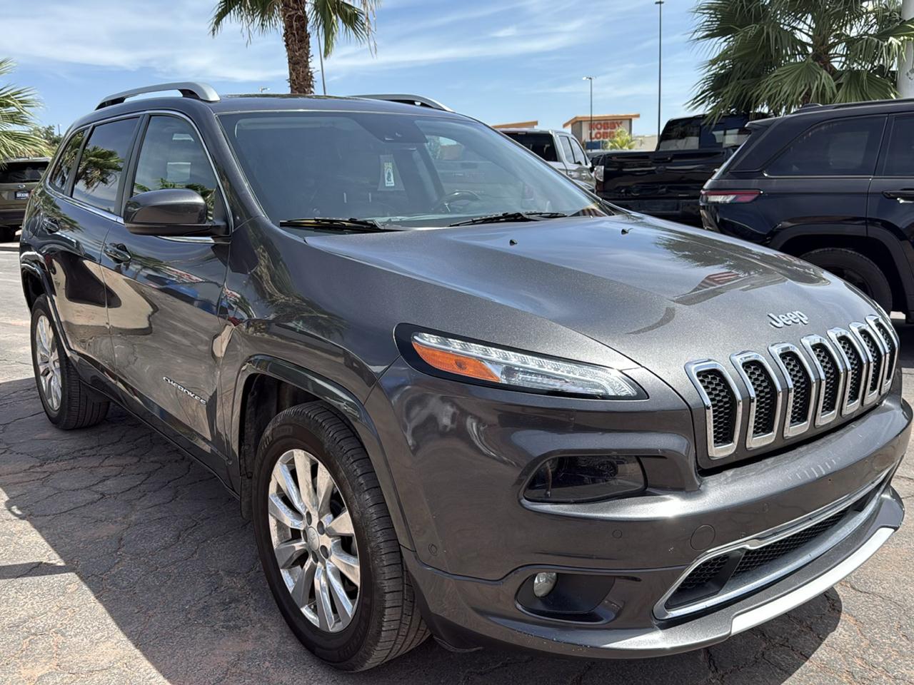2018 Jeep Cherokee Overland 4WD