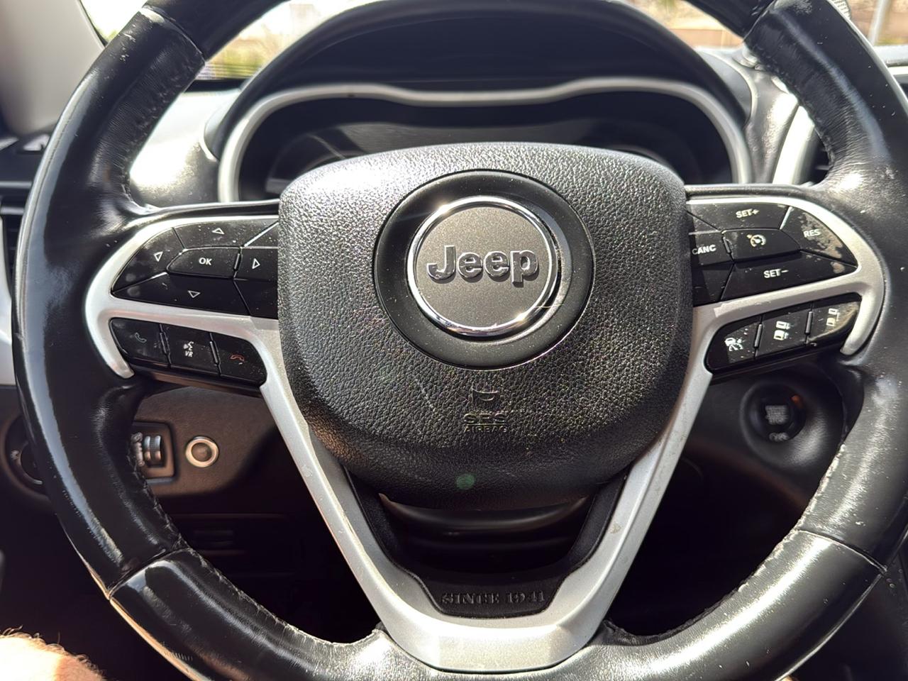 Jeep Cherokee Overland 4WD 2018