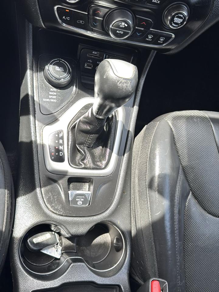 Jeep Cherokee Overland 4WD 2018