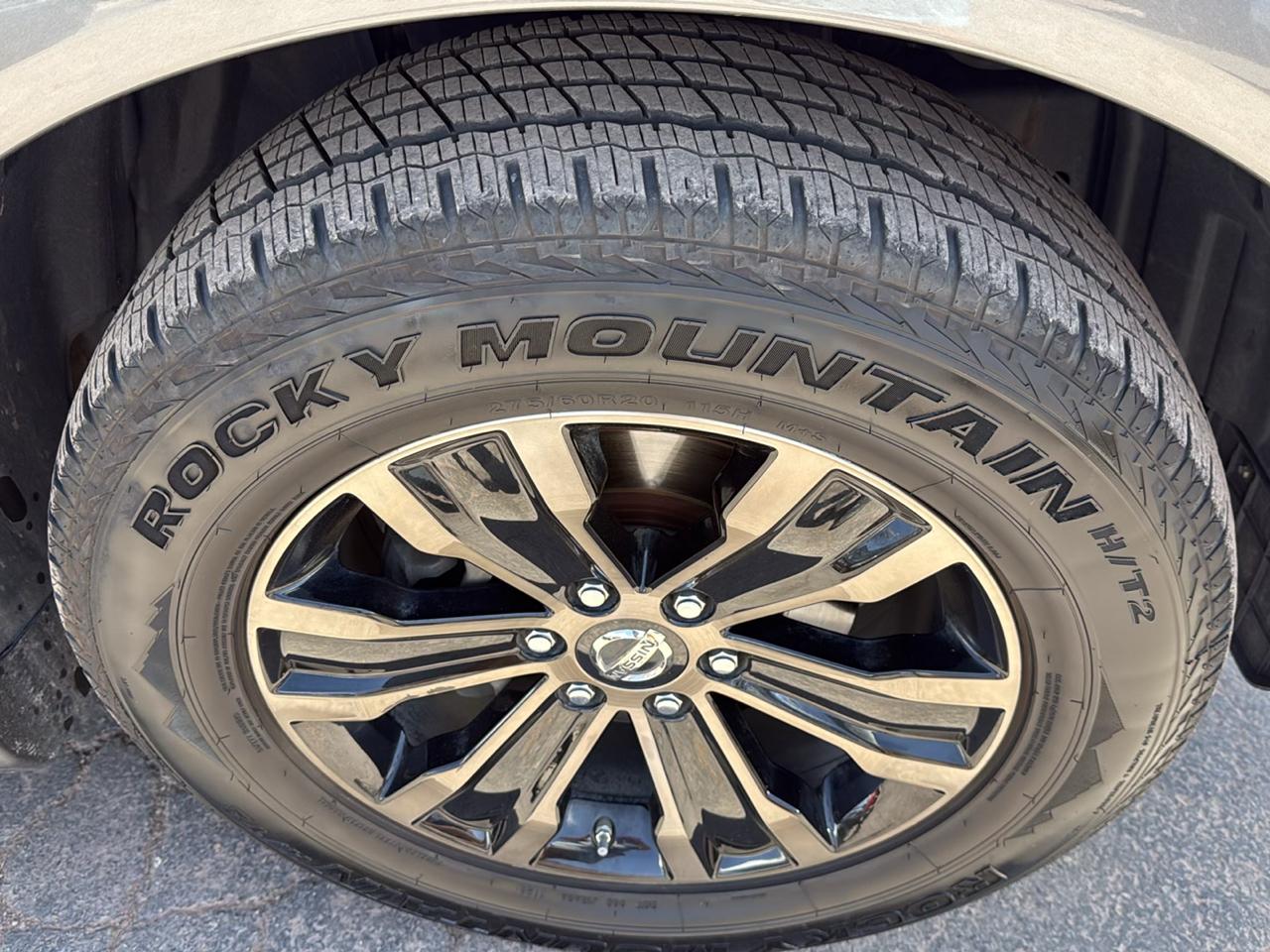 Nissan Armada 4x4 Platinum 2018