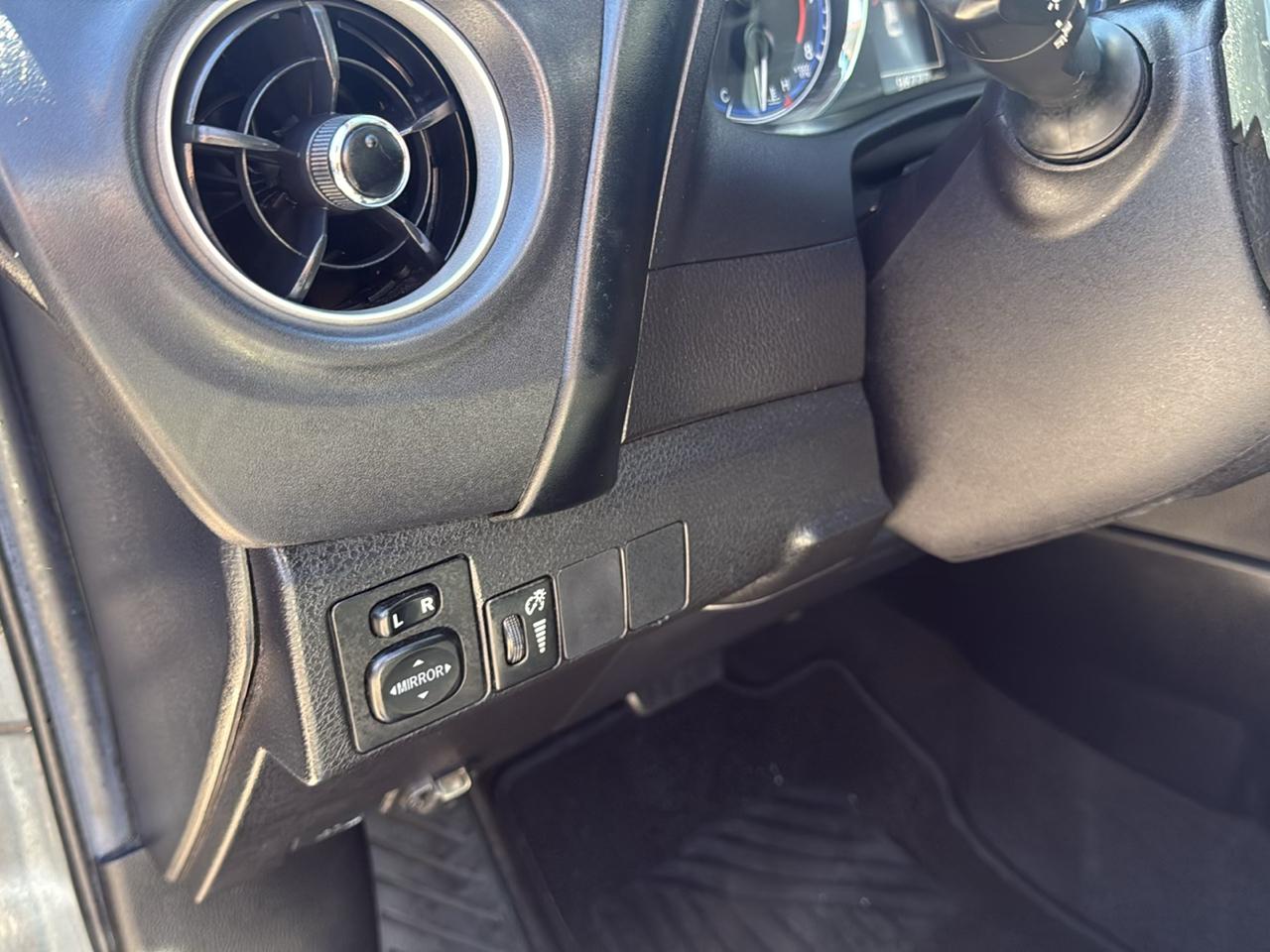 Toyota Corolla L CVT 2018