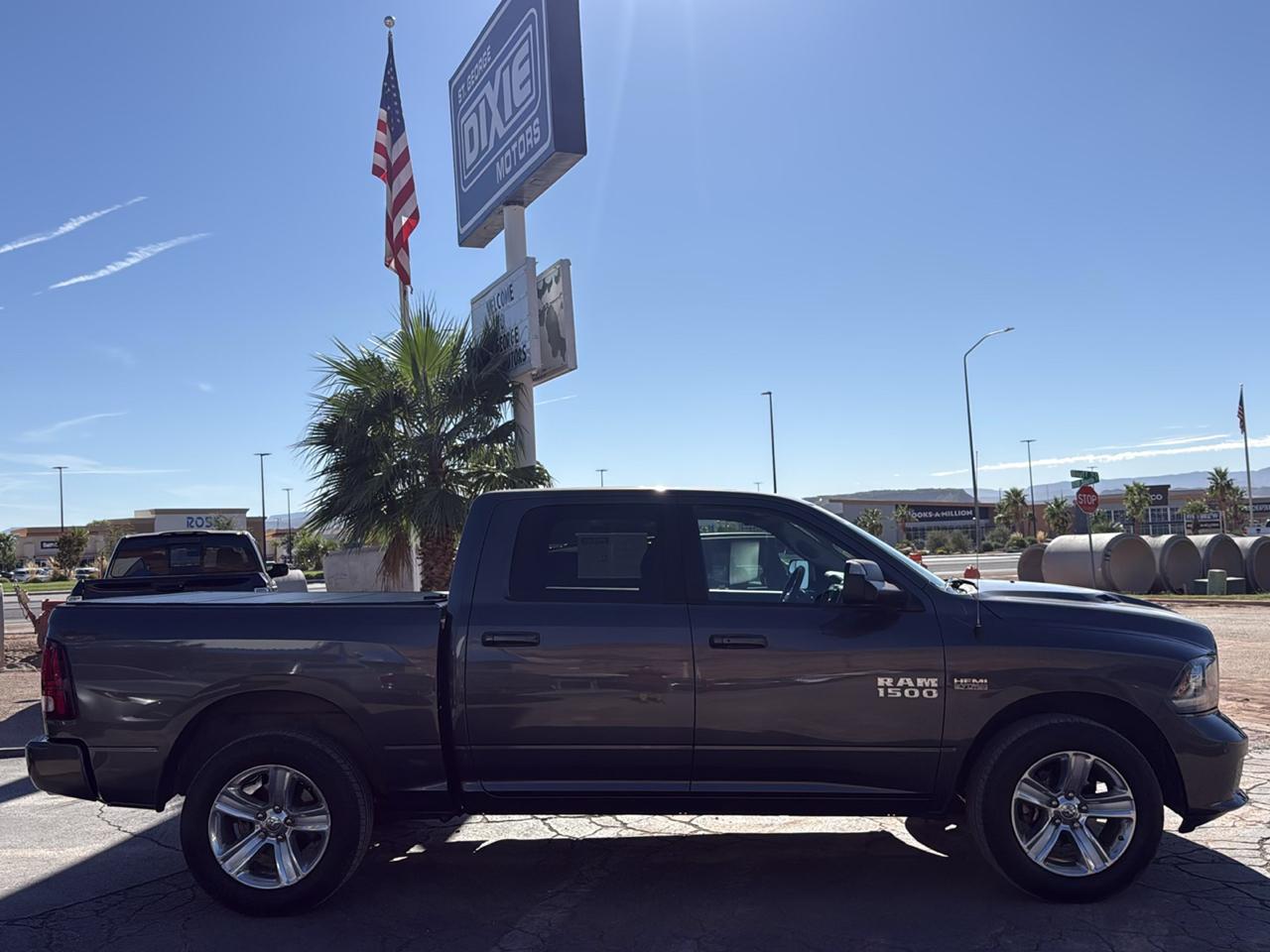 RAM 1500 Sport Crew Cab SWB 4WD 2014