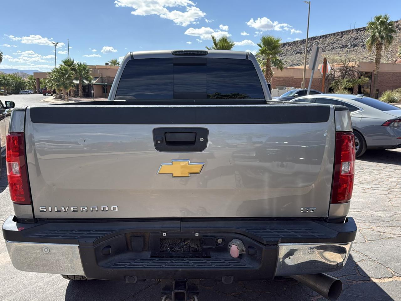 Chevrolet Silverado 3500HD LTZ Crew Cab 4WD 2013