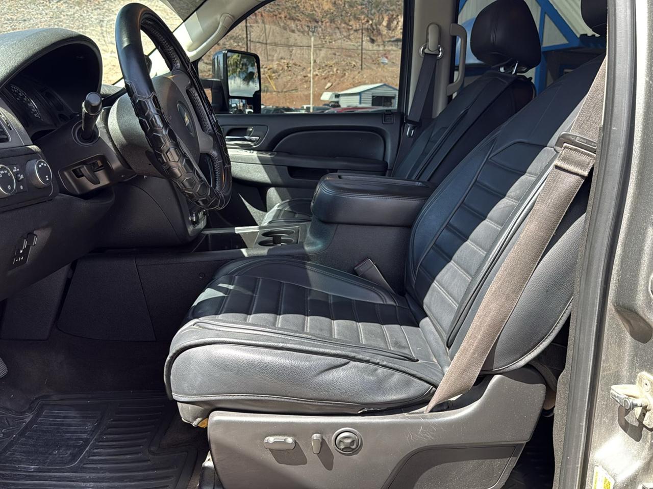 Chevrolet Silverado 3500HD LTZ Crew Cab 4WD 2013
