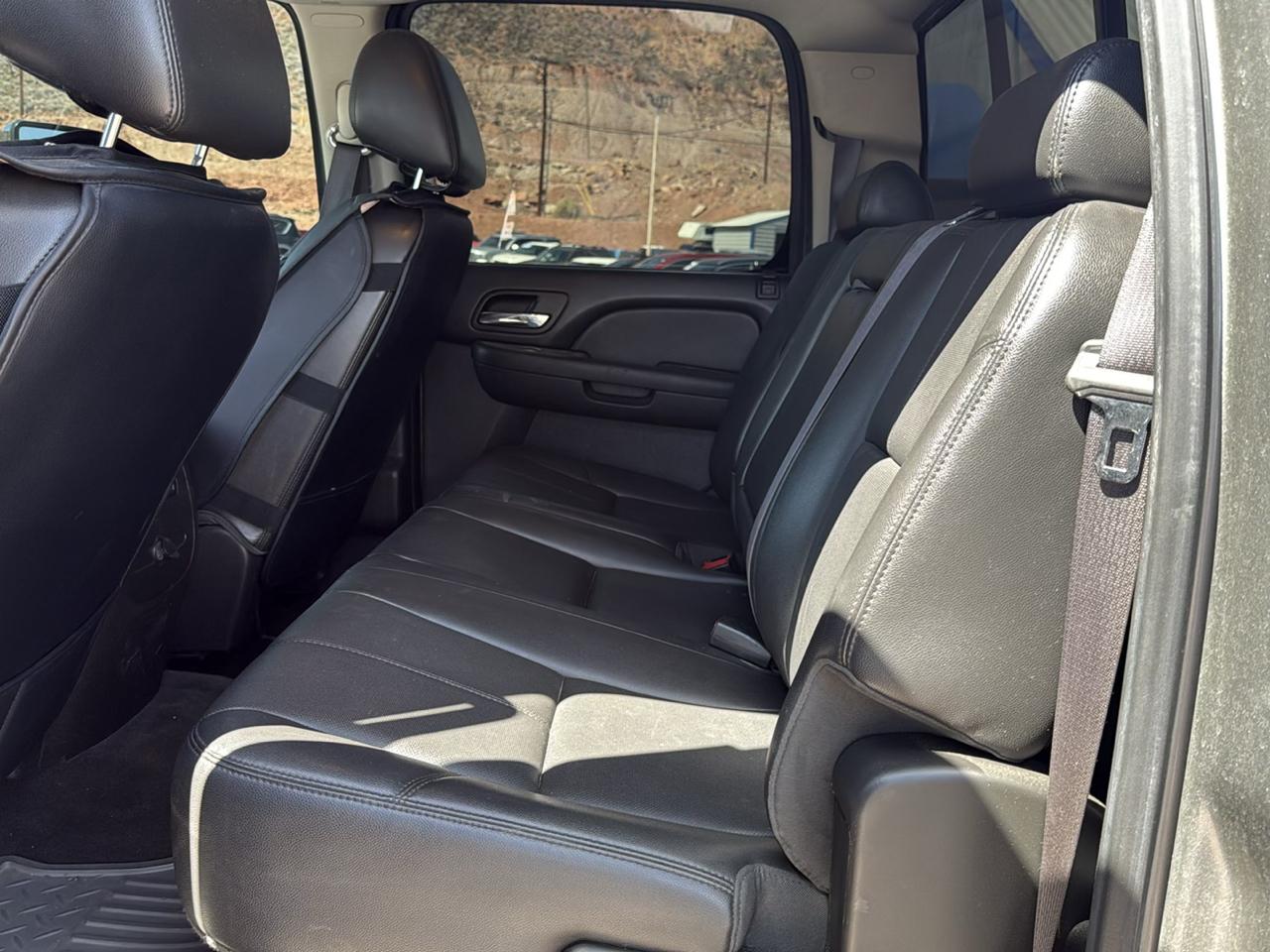 Chevrolet Silverado 3500HD LTZ Crew Cab 4WD 2013