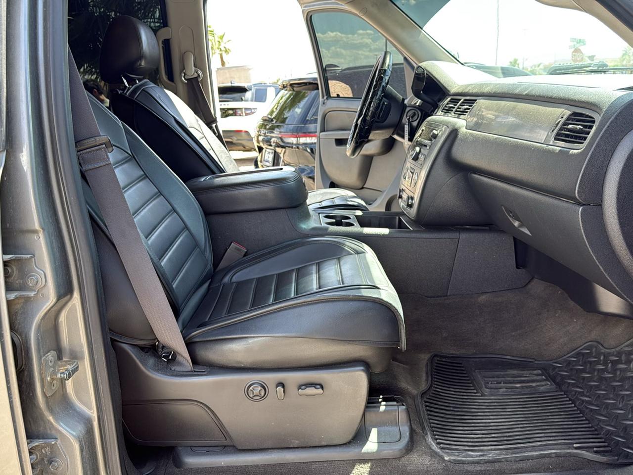 Chevrolet Silverado 3500HD LTZ Crew Cab 4WD 2013