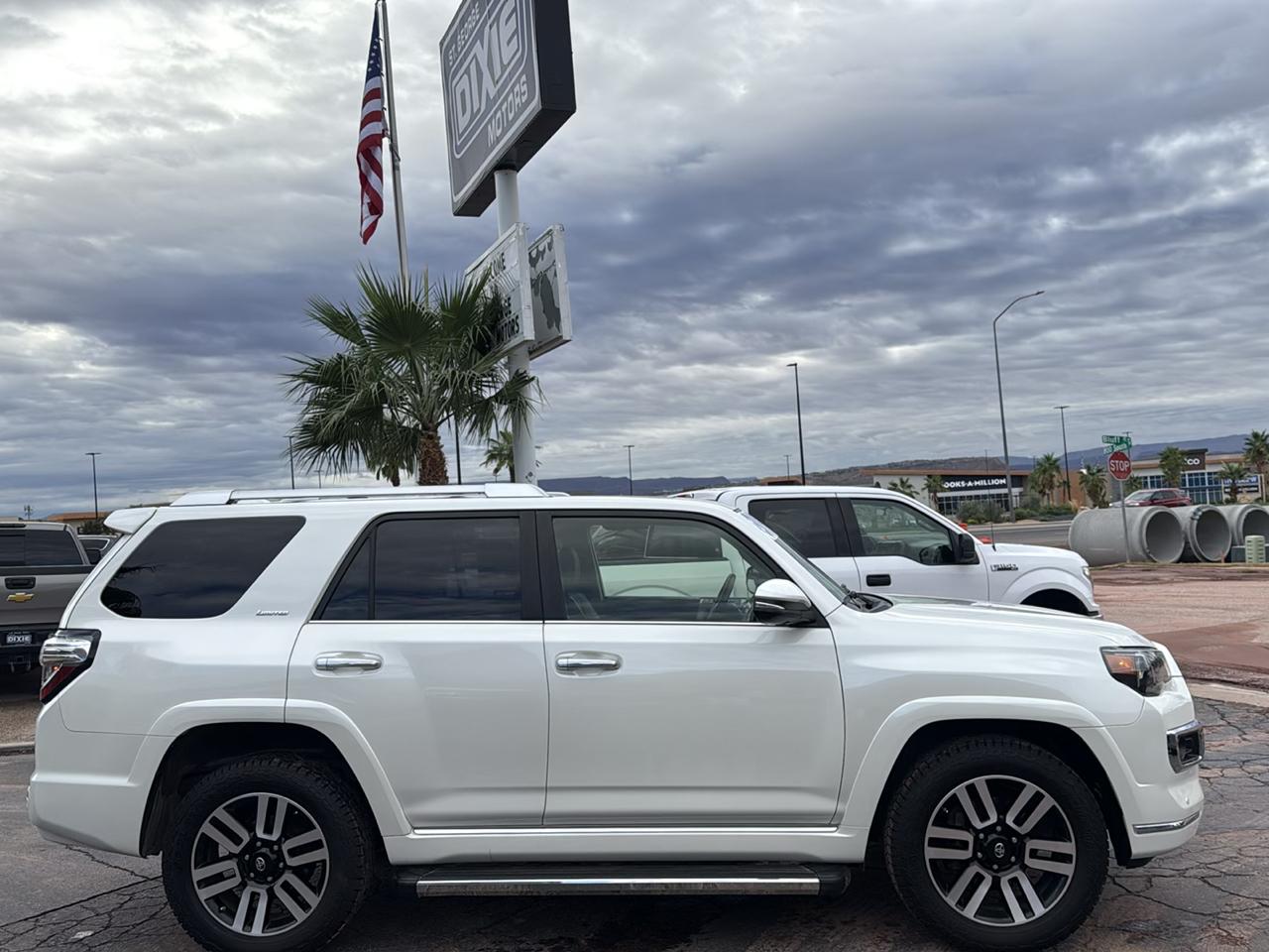 Toyota 4Runner Limited V6 4WD 2019