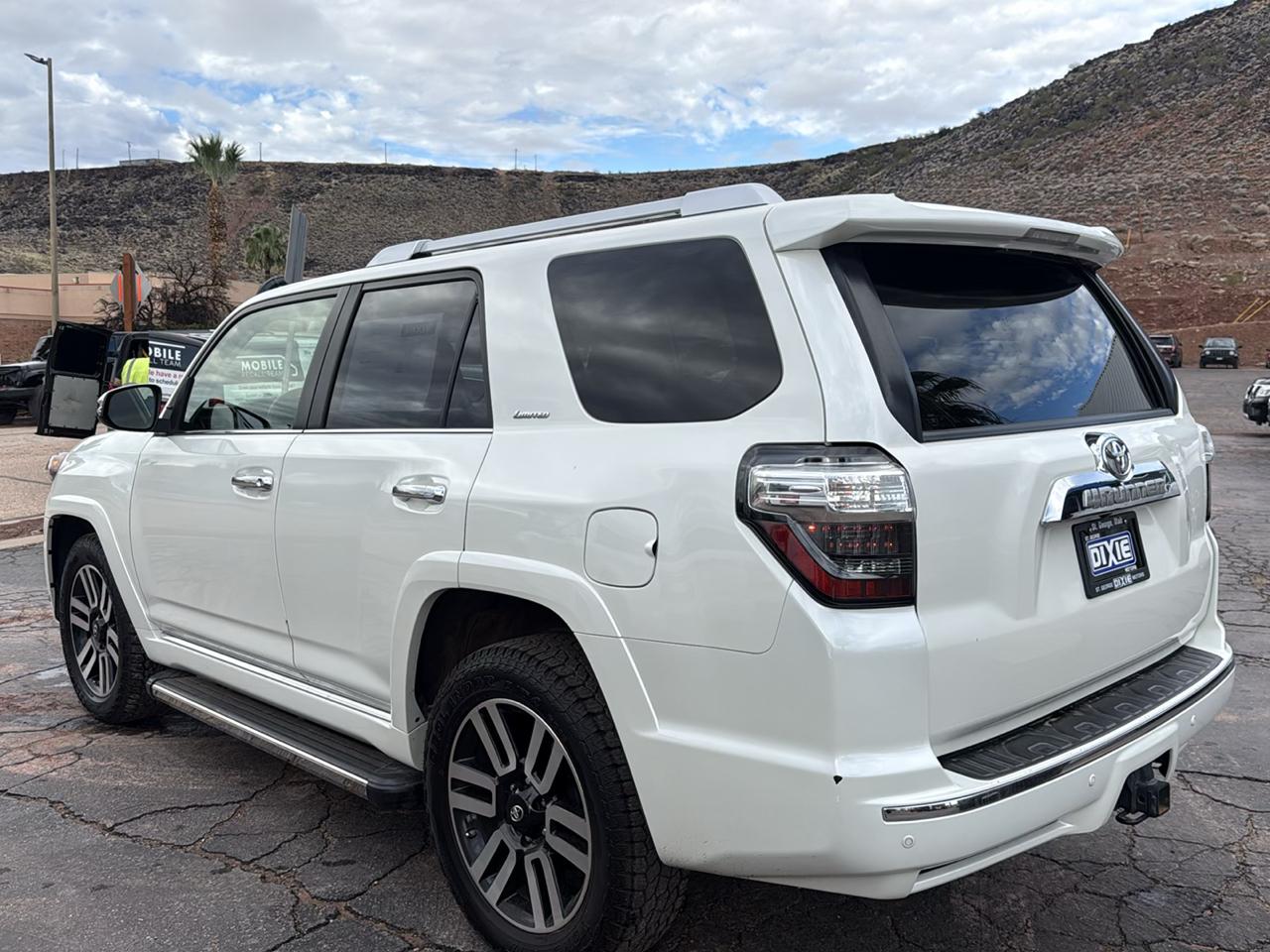 Toyota 4Runner Limited V6 4WD 2019