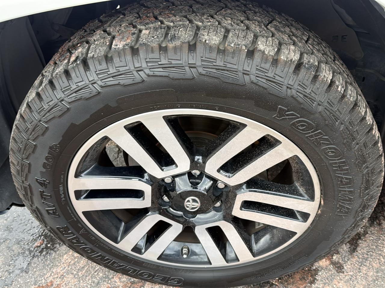 Toyota 4Runner Limited V6 4WD 2019