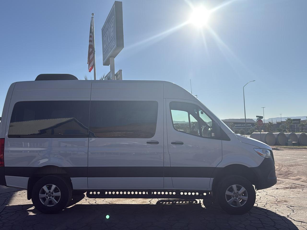 Mercedes-Benz Sprinter 2500 144-in. WB 2023