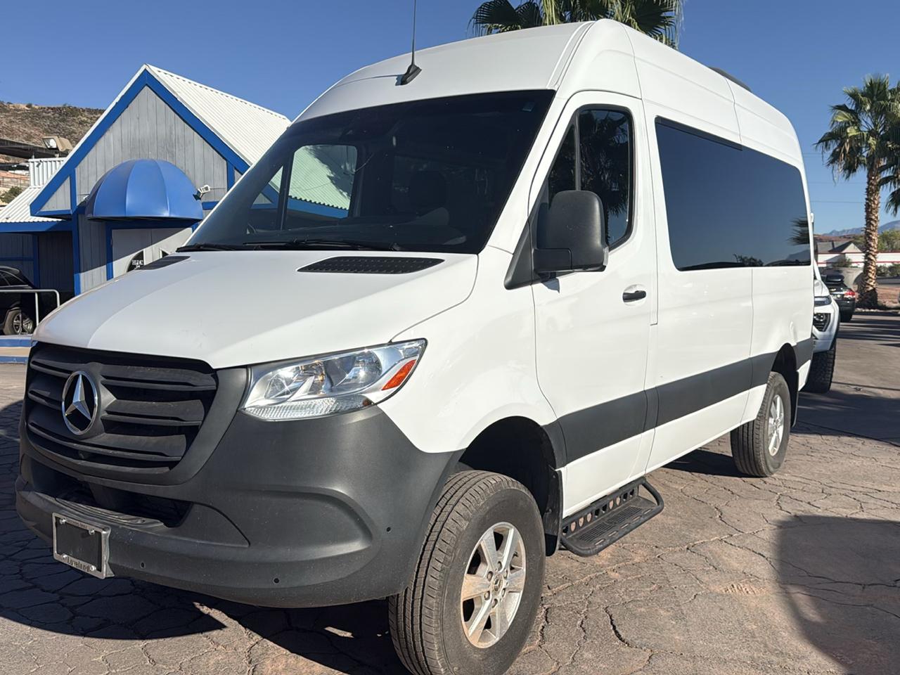 Mercedes-Benz Sprinter 2500 144-in. WB 2023