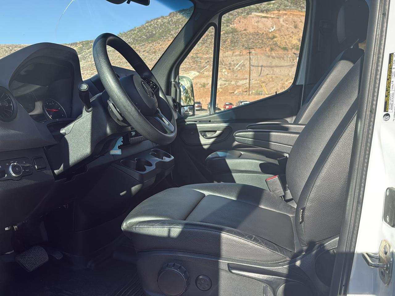 Mercedes-Benz Sprinter 2500 144-in. WB 2023