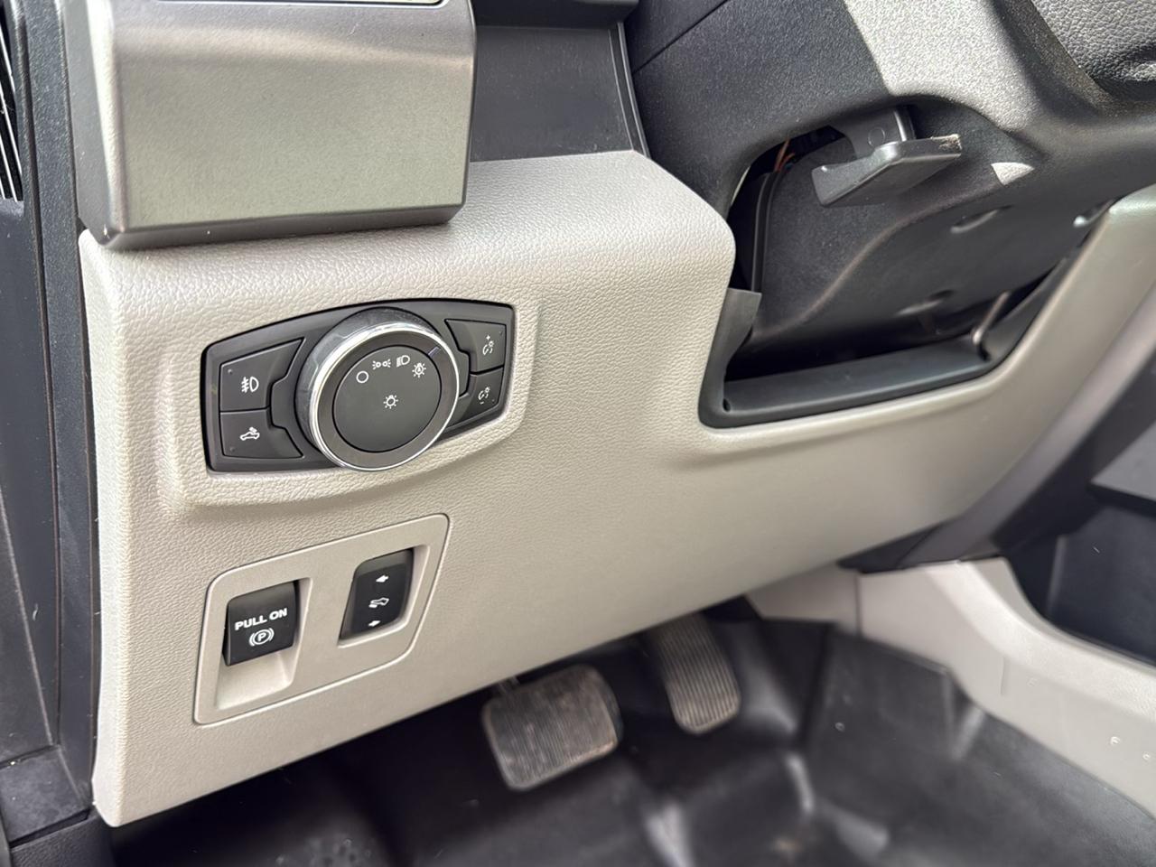 Ford F-150 SuperCrew 150" XLT 2019