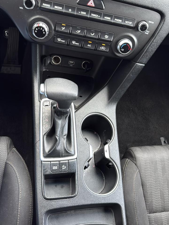 Kia Sportage LX FWD 2020