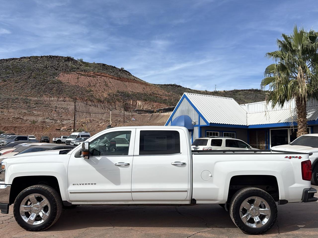 Chevrolet Silverado 1500 LTZ Crew Cab 4WD 2017
