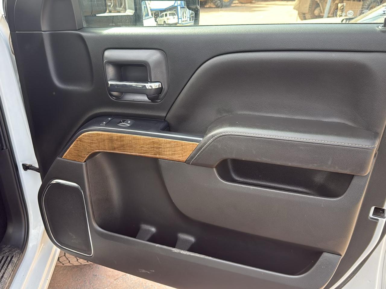 Chevrolet Silverado 1500 LTZ Crew Cab 4WD 2017