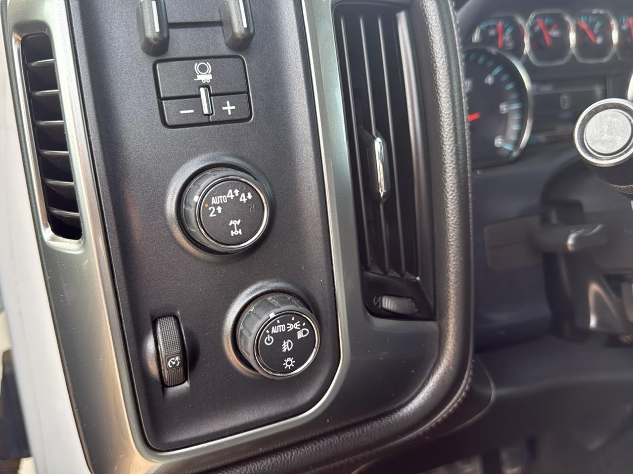 Chevrolet Silverado 1500 LTZ Crew Cab 4WD 2017