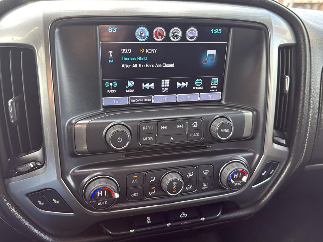 Chevrolet Silverado 1500 LTZ Crew Cab 4WD 2017