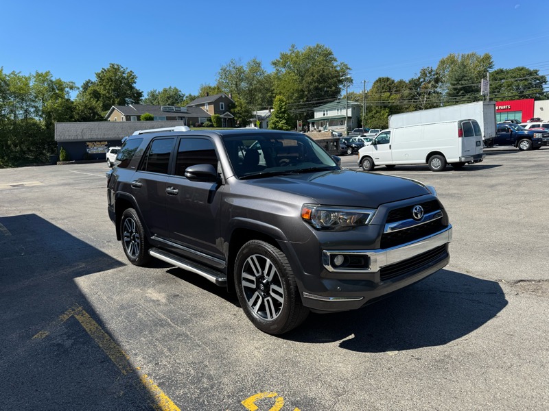 Toyota 4Runner Limited 4WD V6 2018 Toyota 4Runner Limited 4WD V6 2018