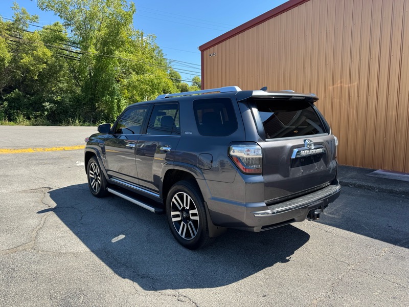 Toyota 4Runner Limited 4WD V6 2018 Toyota 4Runner Limited 4WD V6 2018