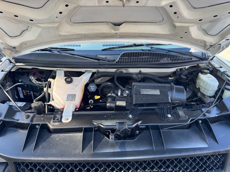 2011 Chevrolet Express 2500 Cargo photo 15