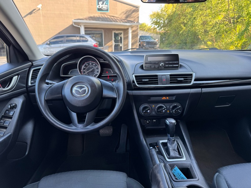 2015 Mazda Mazda3 i SV photo 14