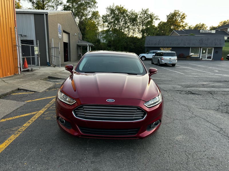 2016 Ford Fusion SE photo 3