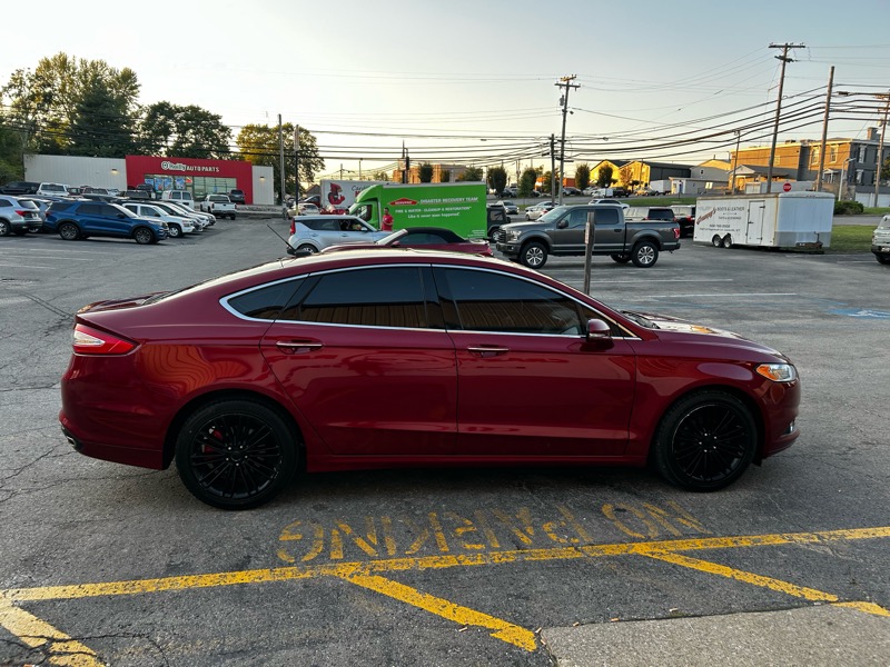 2016 Ford Fusion SE photo 5