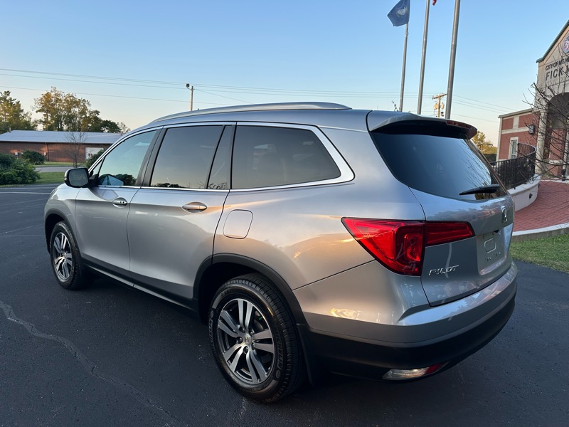2016 Honda Pilot EX-L photo 8