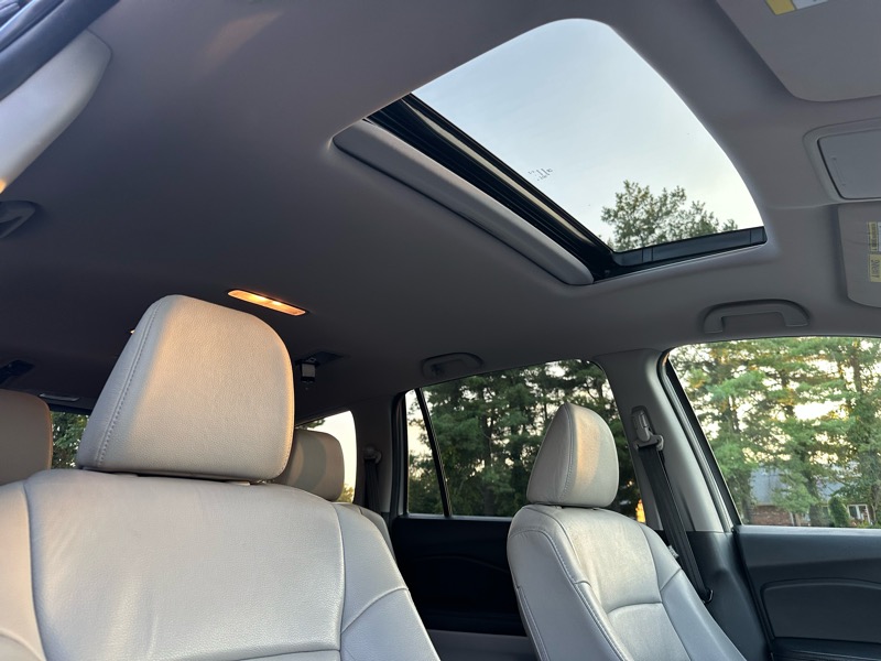 2016 Honda Pilot EX-L photo 13
